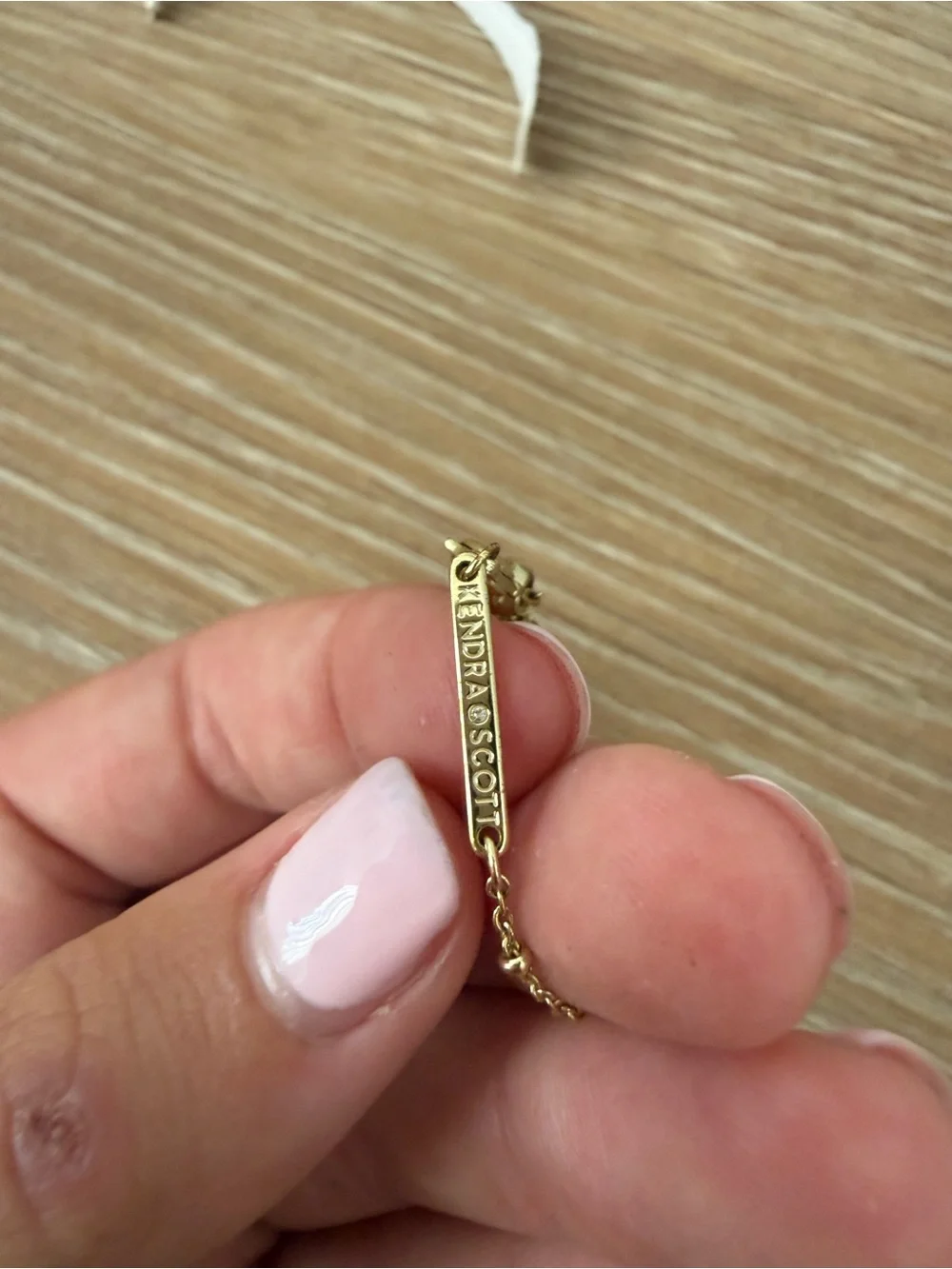 Kendra Scott necklace - Picture 3 of 4